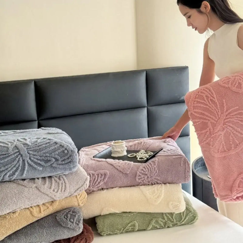 Double-Sided Cooling Blanket with Breathable Cotton Blend