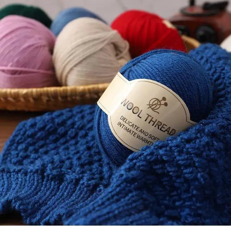 Combed Alpaca Blend Yarn for Hand Knitting – 10-Pack Wool Balls