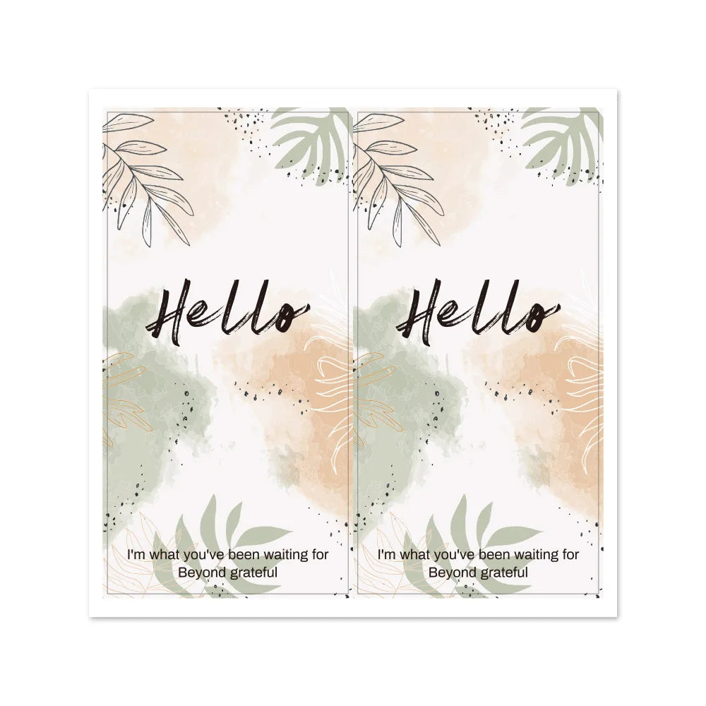 Grußkarte mit dem Wort Hello in eleganter Schrift, umgeben von Aquarell-Laub und neutralen Tönen.