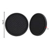 Un couple de sous-verres anti-dérapants noirs pour porte-gobelets de voiture avec dimensions.