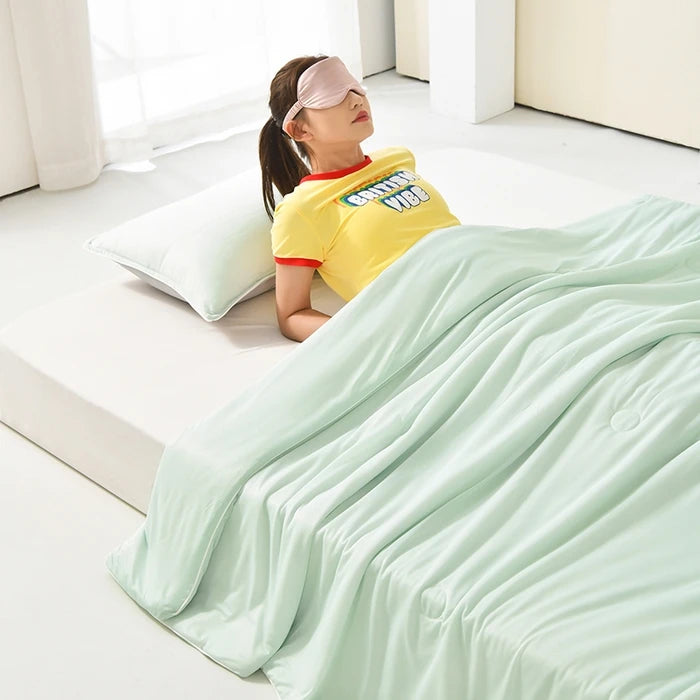 Ice Silk Cooling Blanket