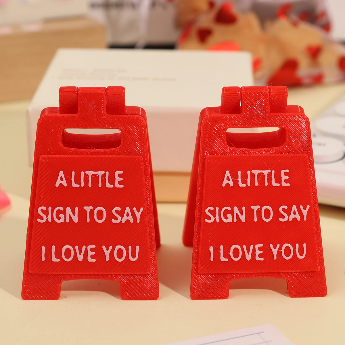 Mini Love Sign Desktop Decoration for Valentine's Day