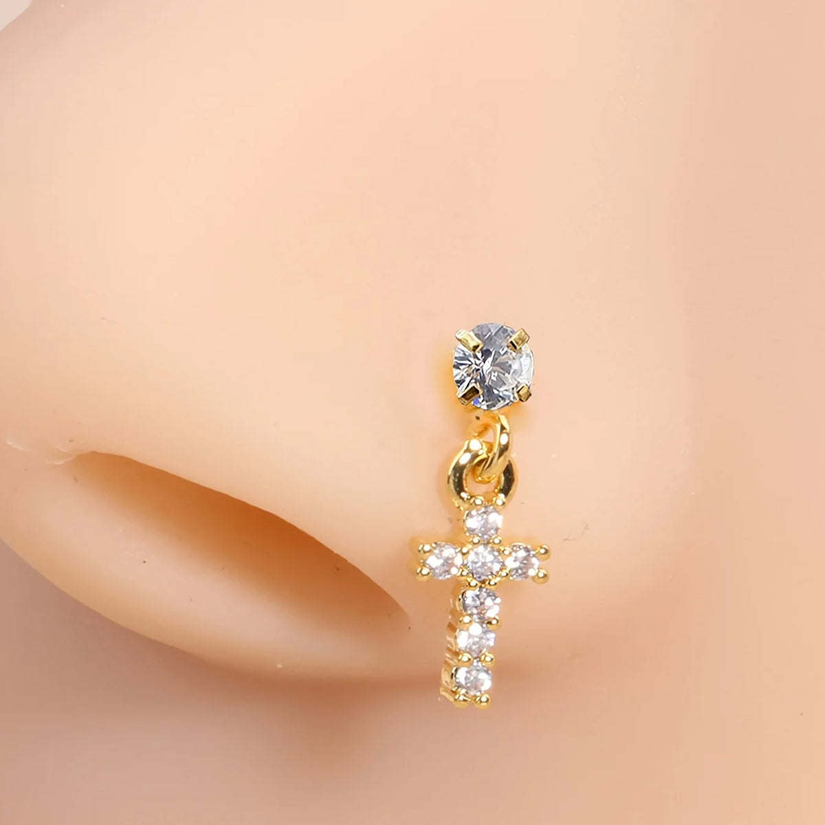 L-förmiges Nasenpiercing mit Fünfblättrigem Blumenanhänger