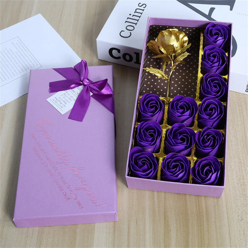 صندوق هدايا صابون ورد عطري بلمسات ذهبية فاخرة
