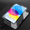 Klares gehärtetes Glas-Display-Schutz für ein iPad mit farbigen Farbverlauf-Designs.