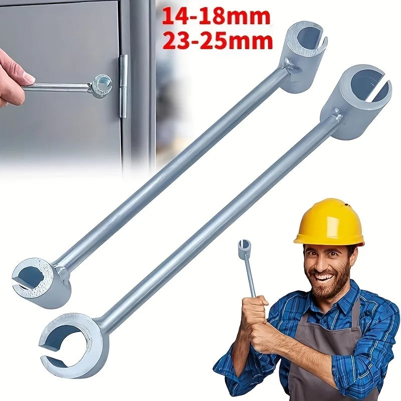 Un par de herramientas para ajustar bisagras de puertas de acero junto a un hombre con casco amarillo y delantal.