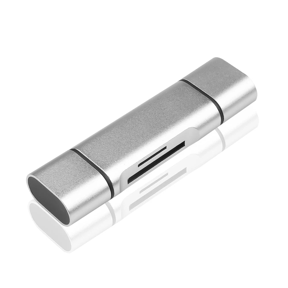 Silbernes 6-in-1 USB-C Kartenlesergerät von oben