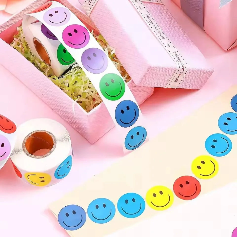 Smiling Face Reward Stickers - 500 Pack