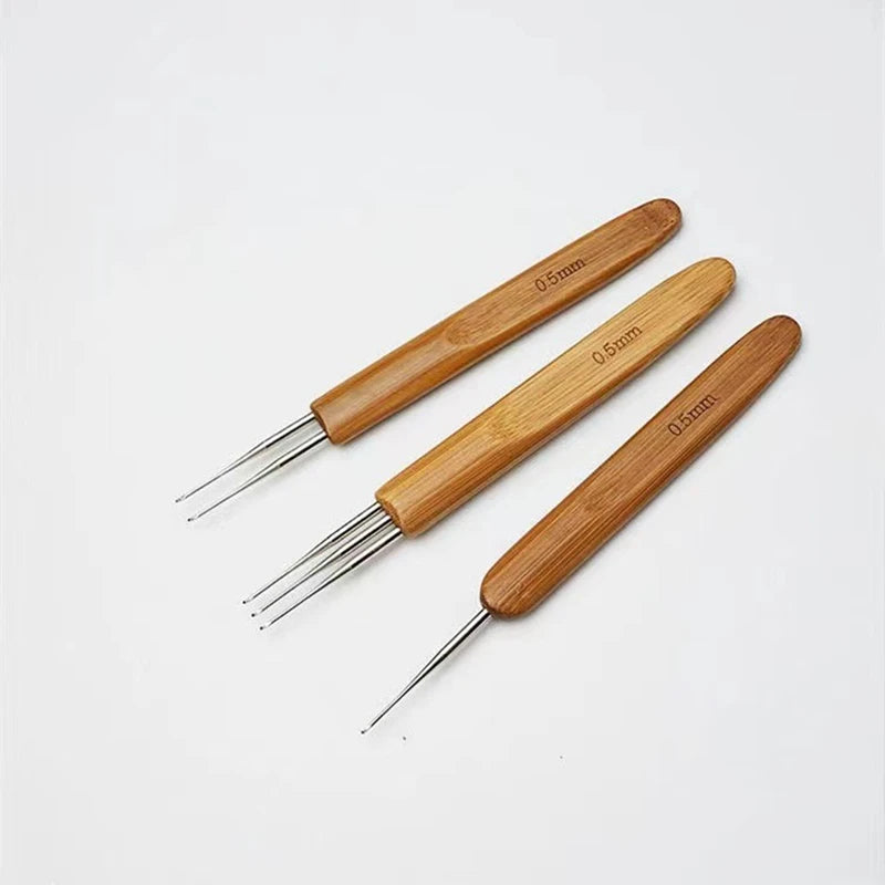 Wooden Handle Dreadlock Crochet Hook for Hair Styling