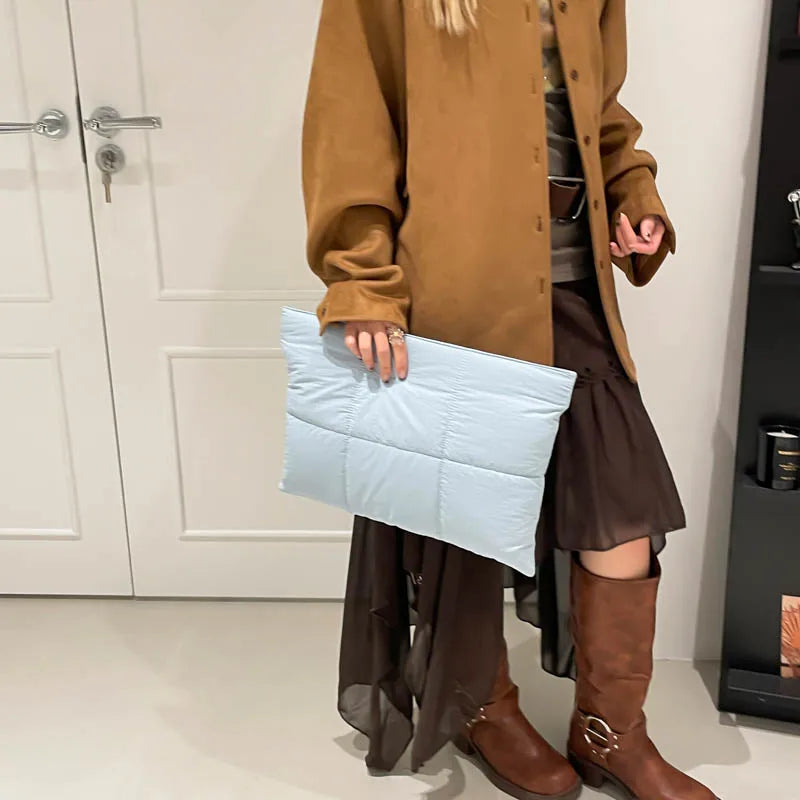 Weiche Polyester-Clutch mit Reißverschluss