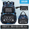 Schwarze und blaue Graffiti-Muster-Rucksack und Beutelset mit Game Over-Design.