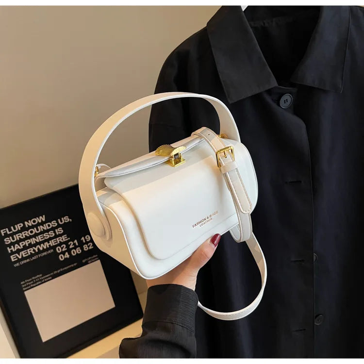 Classic Retro Crossbody Shoulder Bag with Textured Flap