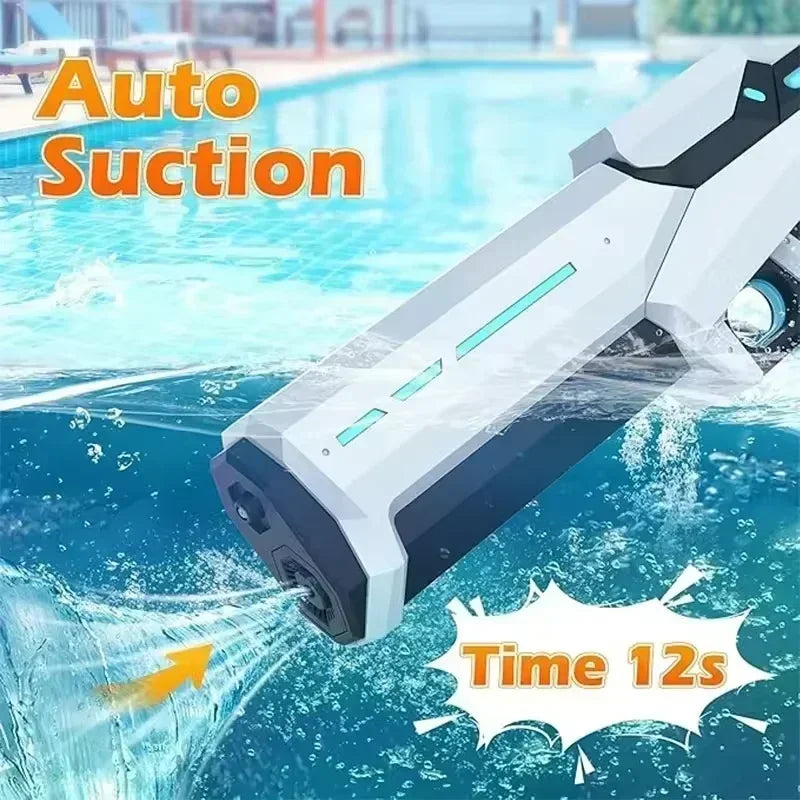 Weiße elektrische Wasserpistole wird unter Wasser gezeigt, sprüht einen Wasserstrahl mit einem 12-Sekunden-Timer.