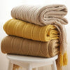 Oversized Chunky Knit Throw Blanket with Tassels