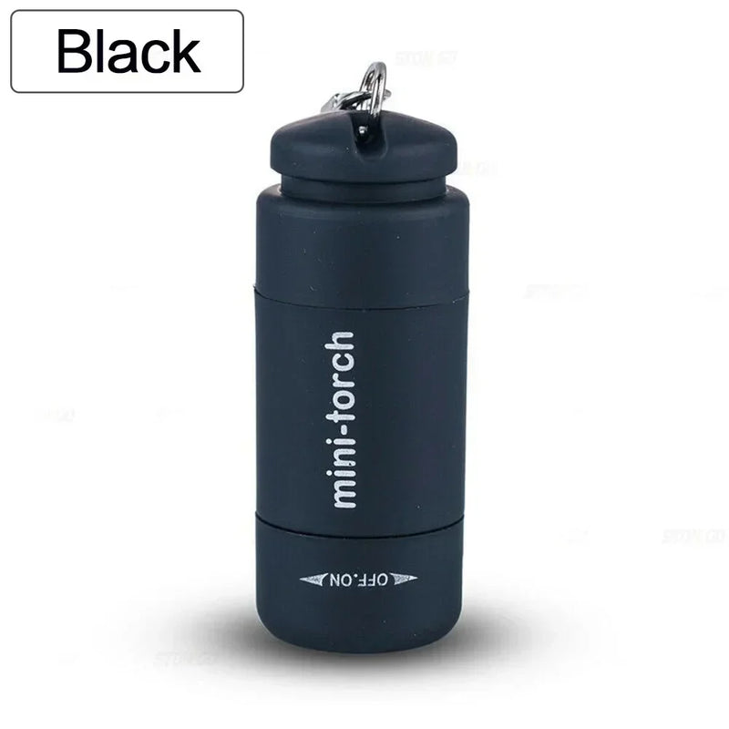 Mini lampe de poche USB rechargeable sur porte-clés