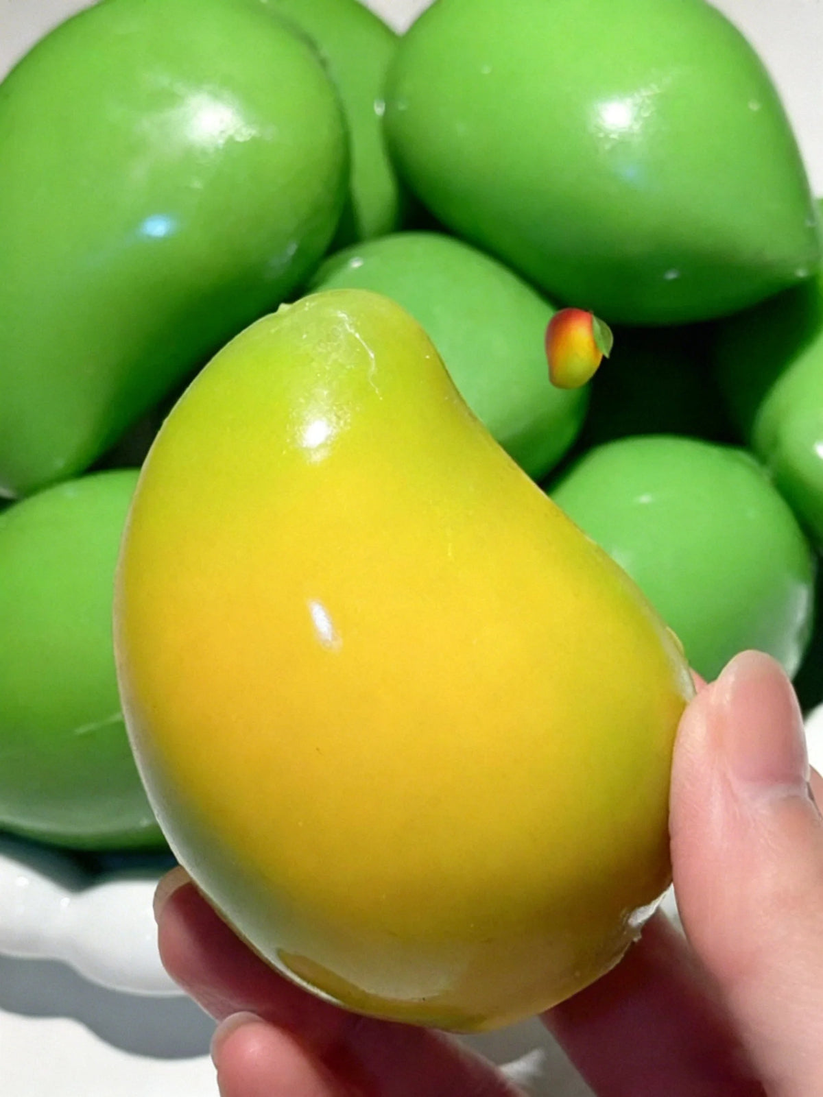 Color-Changing Mango Stress Ball with Crunchy Texture