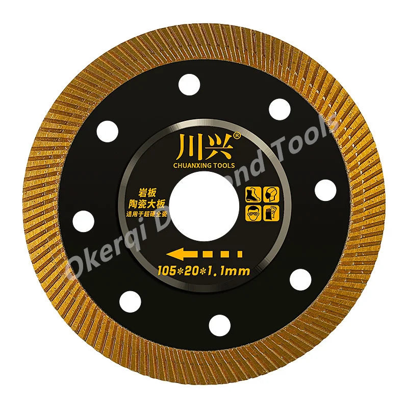 A circular saw blade with a gold-colored edge and a black center, featuring Chinese text and dimensions.