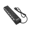 Schwarzer 7-Port-USB-Splitter-Hub mit Ein-/Ausschaltern und Kabel.