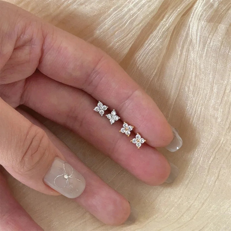 Minimalist Star Stud Earrings in 925 Sterling Silver