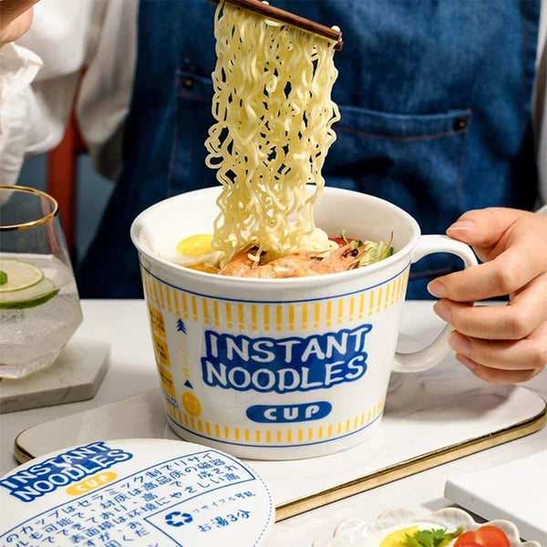 Ceramic Noodle Bowl with Lid and Handle