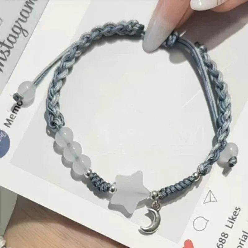 Sterngewebte Armbänder für Paare