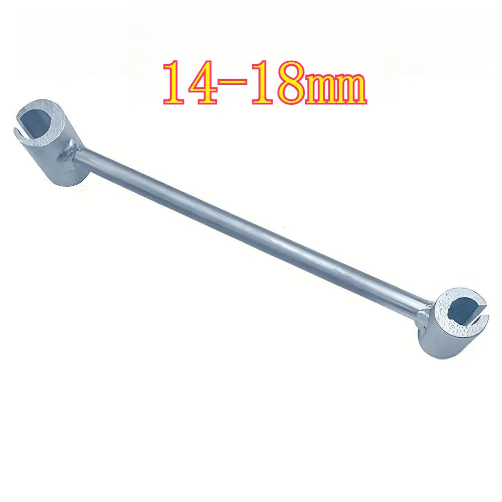 Herramienta de ajuste para bisagras de metal plateado con rango de 14-18 mm.