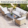 Fundas de cojines para sofá de mimbre para exterior en beige y blanco, protegiendo muebles de patio.