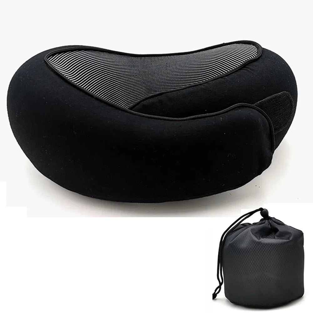Oreiller de voyage en mousse à mémoire de forme noir avec insert en maille respirante