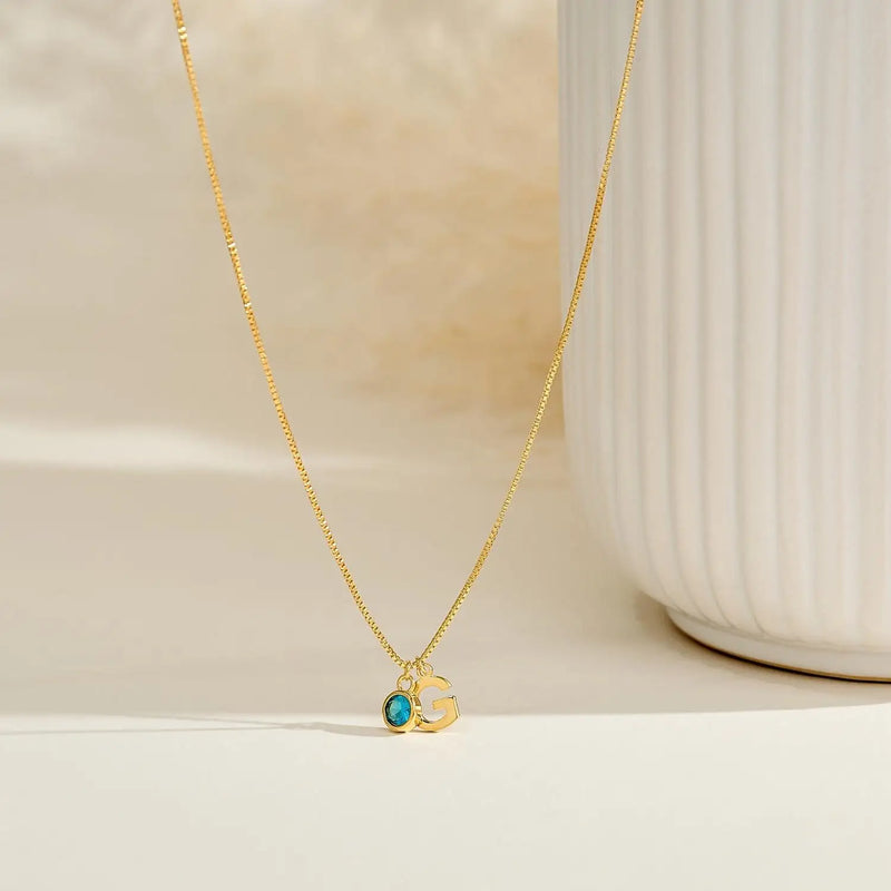 Collar Personalizado con Inicial y Piedra de Nacimiento