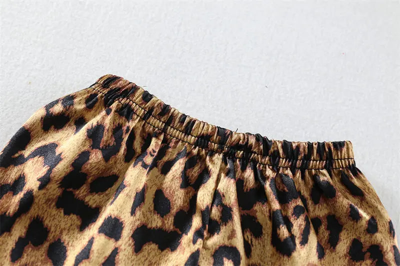 Kids' Cartoon Leopard Print Pajama Set with Short Sleeves