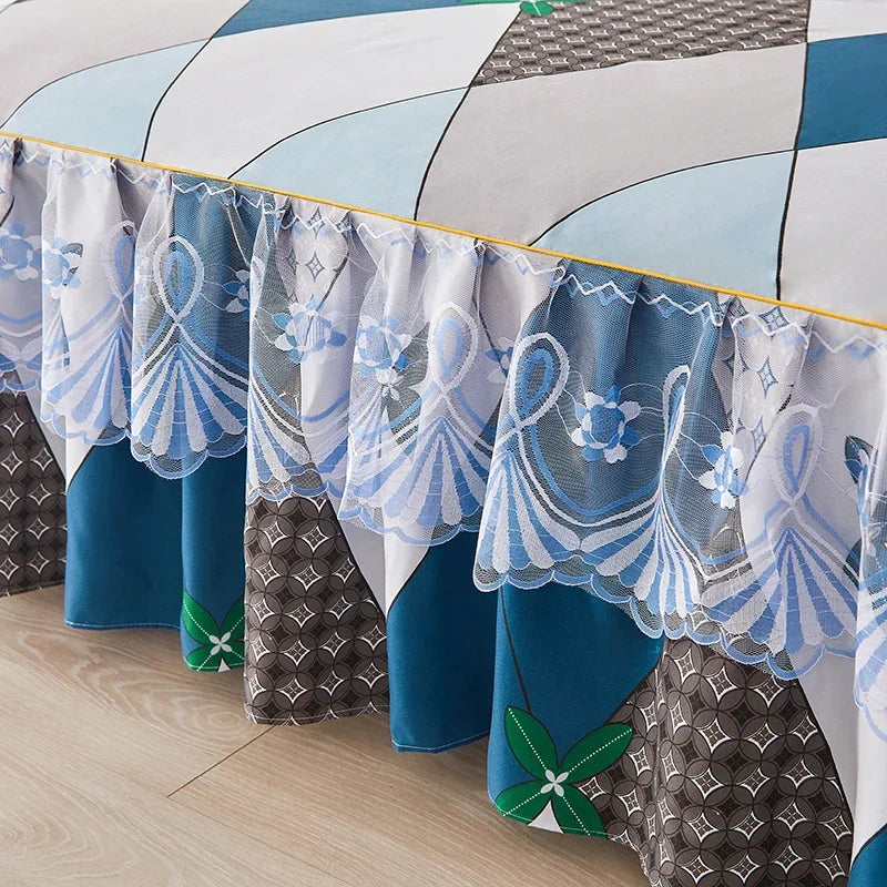 Lace-Trimmed Bed Skirt with Printed Design