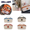 Eine Kollektion eleganter Reise-Make-Organizer-Taschen aus beige, tan und braunem Leder.