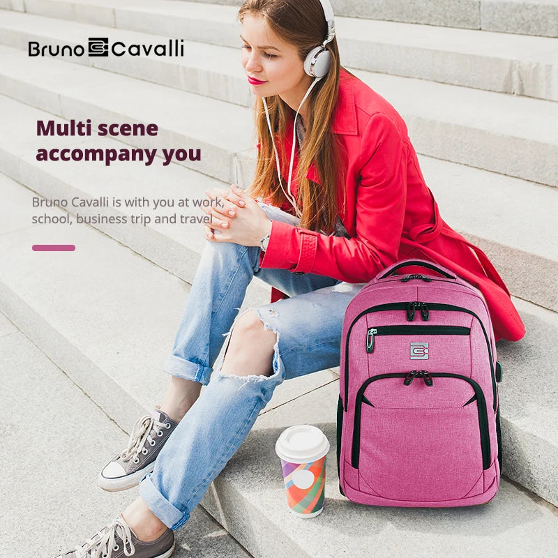 Une jeune femme assise sur des marches de pierre avec un sac à dos rose, regardant son téléphone.