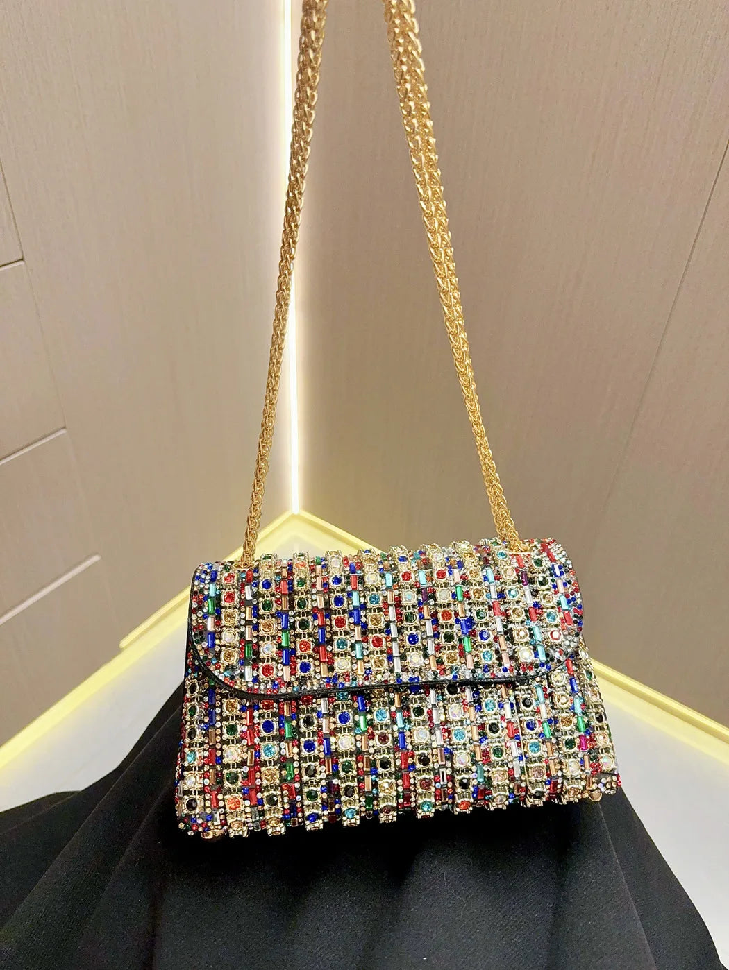 Crystal-Embellished Evening Clutch Bag with Chain Strap