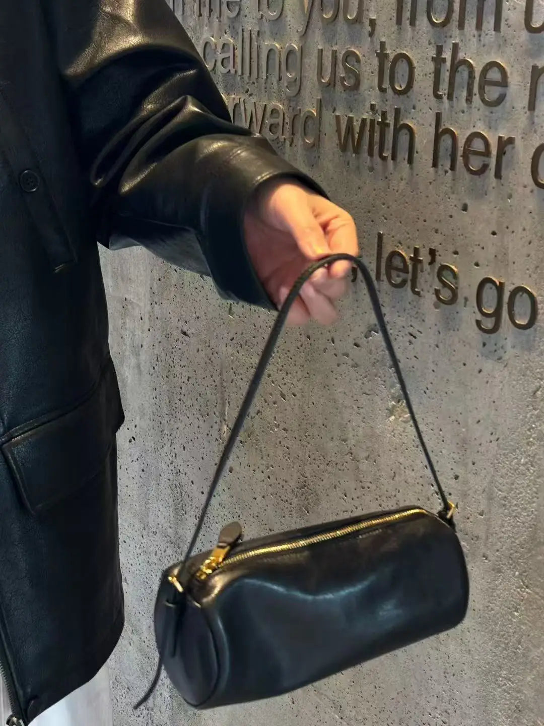 Vintage Y2K Vegetable-Tanned Leather Cylinder Bag