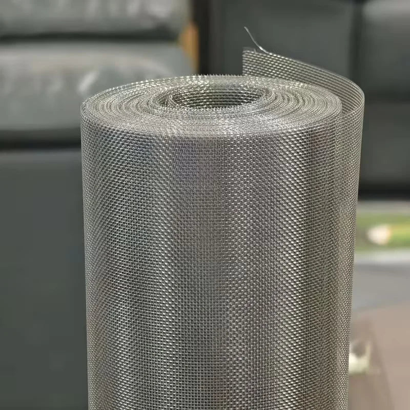 Roll of 304 stainless steel mesh screen for windows and ventilation