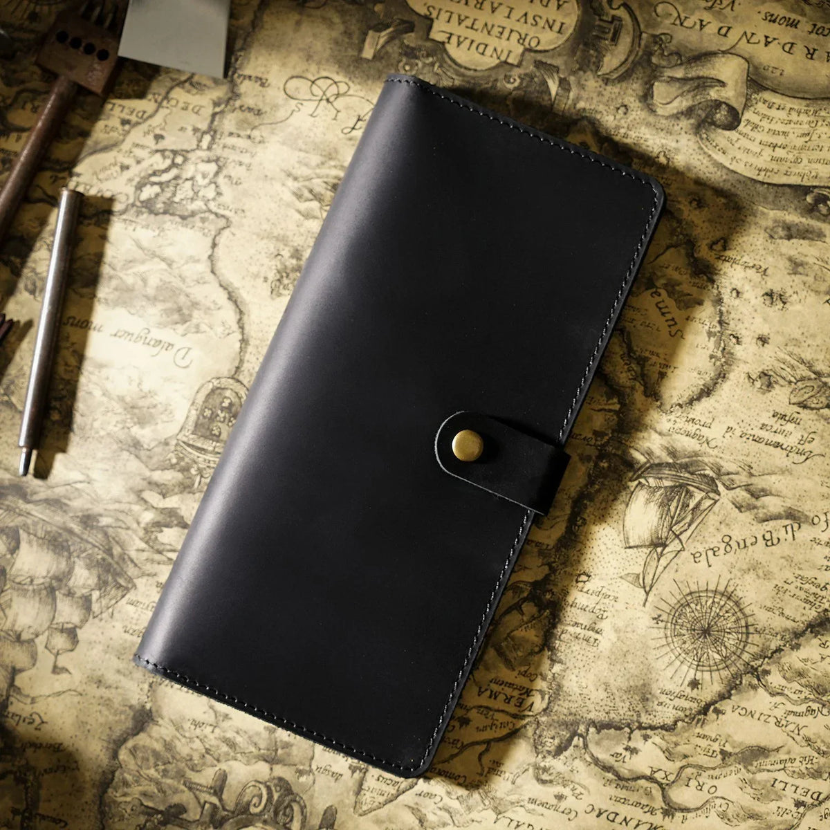 Vintage Leather Long Bifold Wallet with Snap Closure