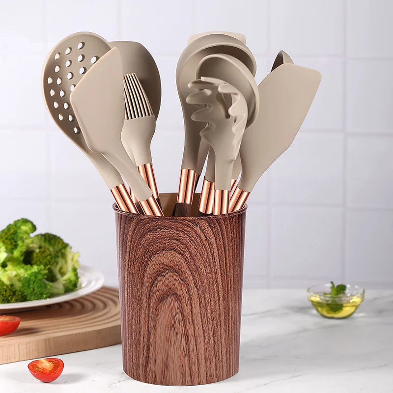 Silikon-Küchenutensilien-Set mit Holzoptik