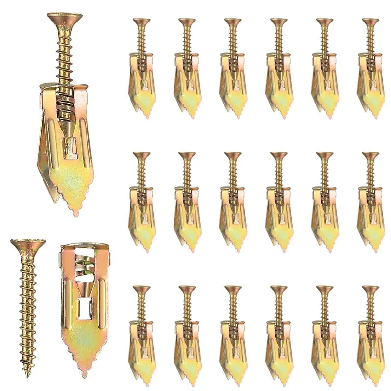 Un jeu d'ancrages et de vis auto-foreuses pour plaques de plâtre, de couleur or, montrés sous divers angles.