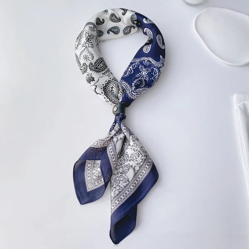 Eleganter Paisley-Seidenschal