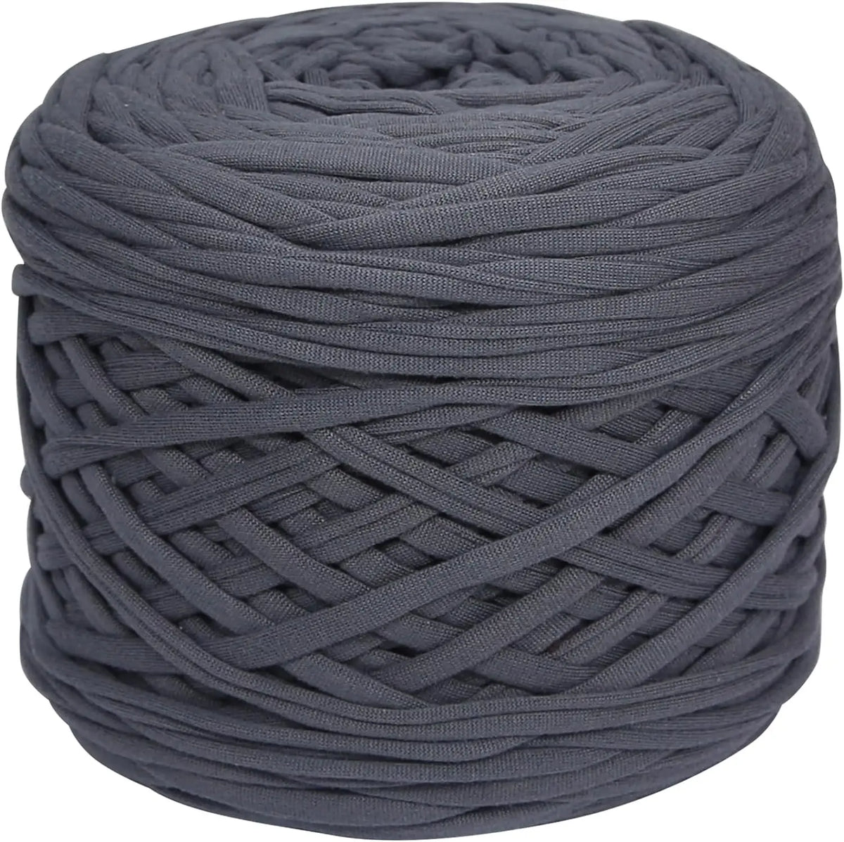 Eine Kugel dicker grauer Polyester-Strickfaden, fest aufgewickelt.