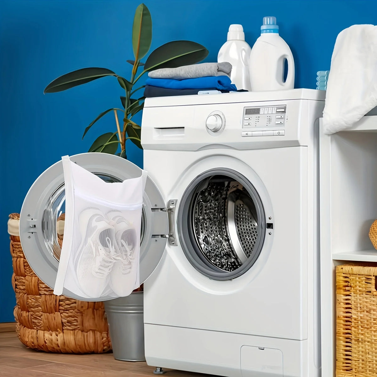 Reusable Mesh Shoe Wash Bag for Machine Washing & Drying