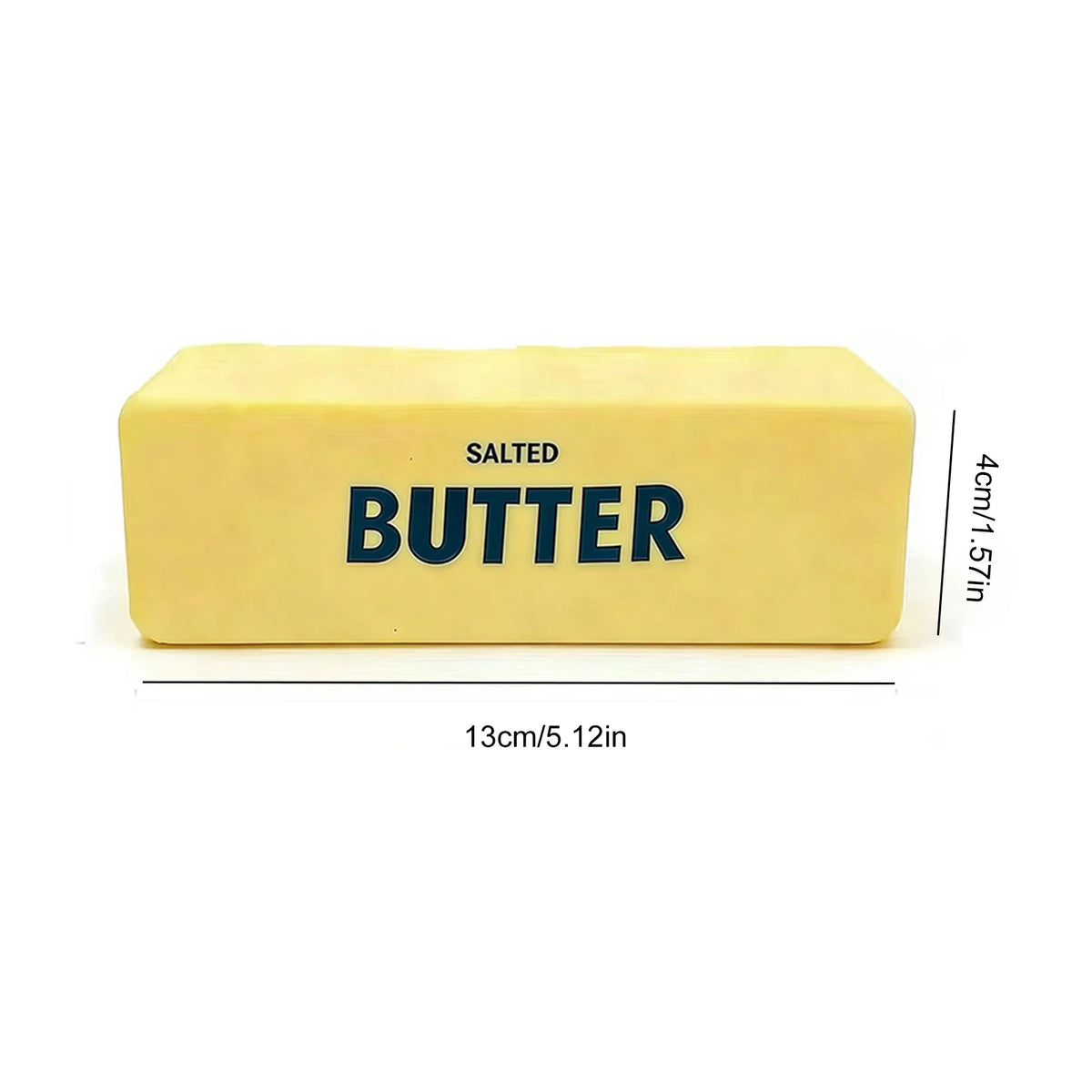 Rechteckiger Block gesalzener Butter mit der Aufschrift BUTTER