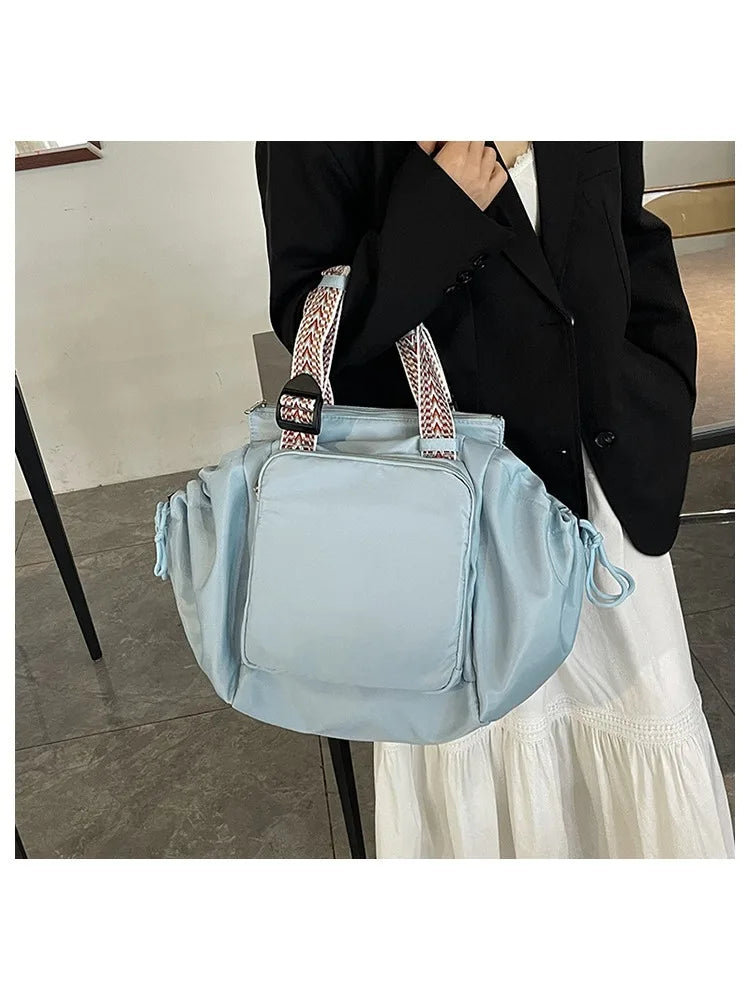 Versatile Nylon Shoulder Bag with Large Capacity