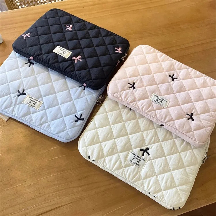 Protective Laptop Sleeve with Floral Print