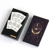 Schwarze Box mit Oracle Guidance Deck für intuitive Lesungen, mehrere Karten sichtbar.