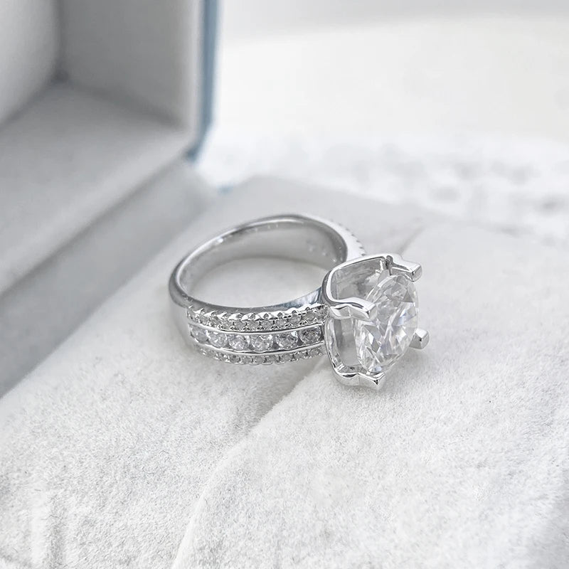 Brilliant Moissanite Engagement Rings
