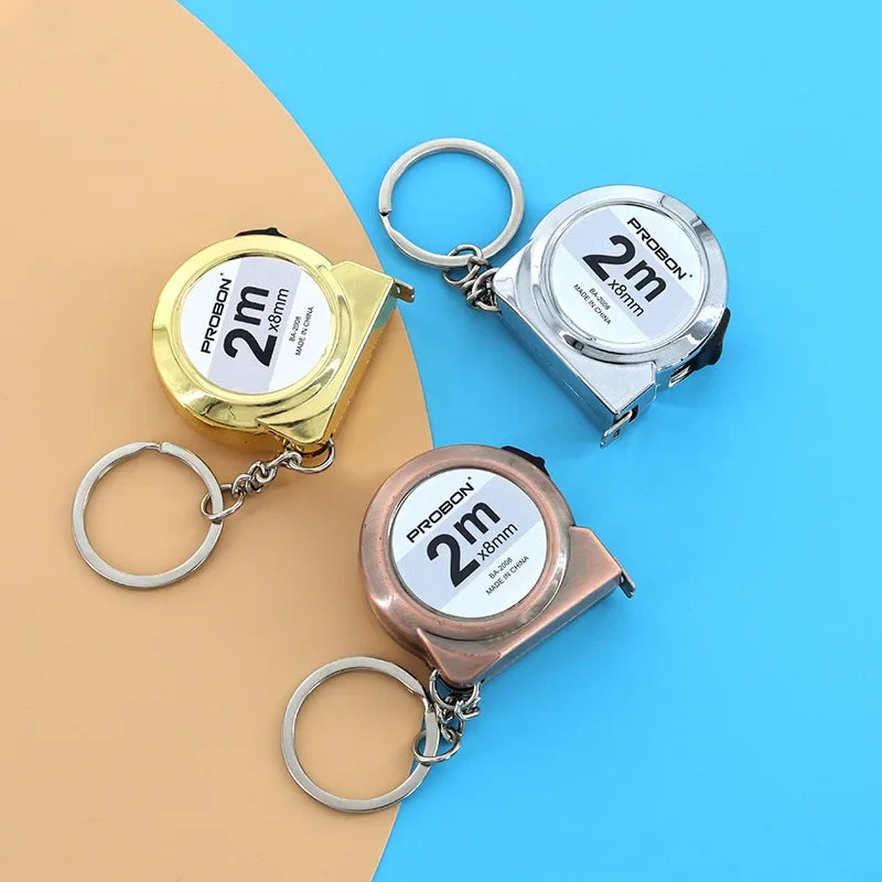 Mètre ruban compact sur trousse de clés