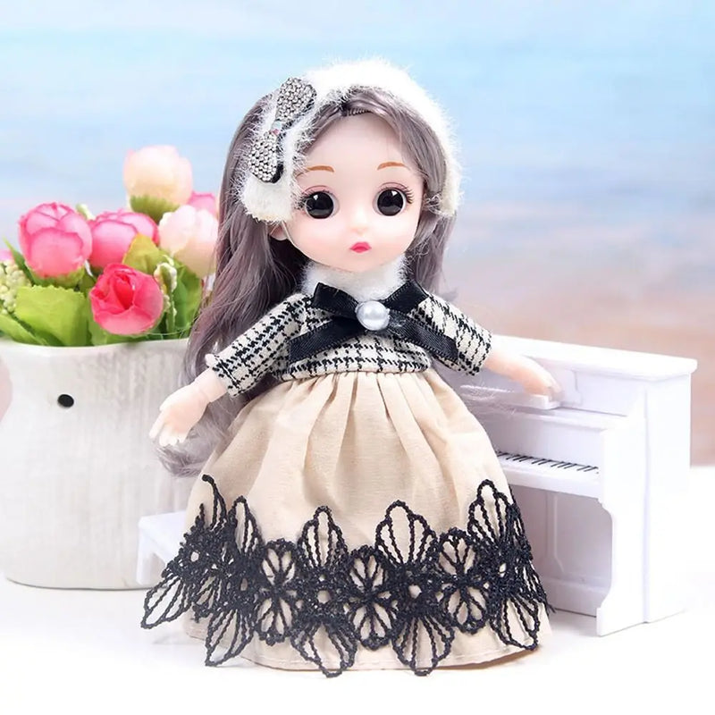 17cm Articulated Princess Doll with Accessories