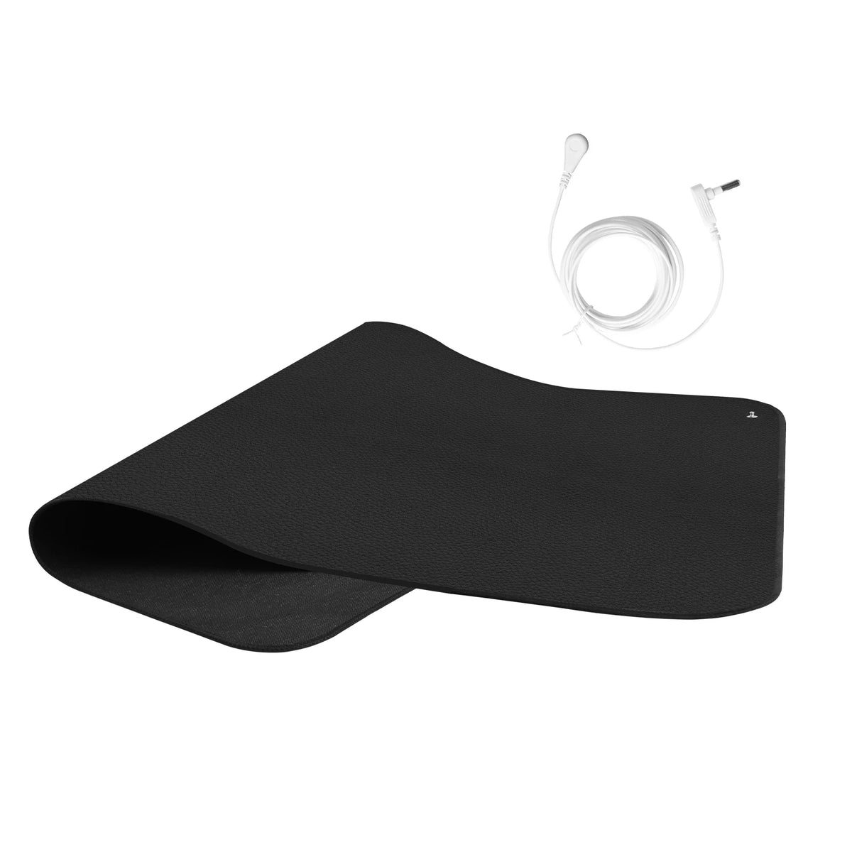 Tapis de mise à la terre noir intérieur avec un cordon conducteur enroulé à proximité.